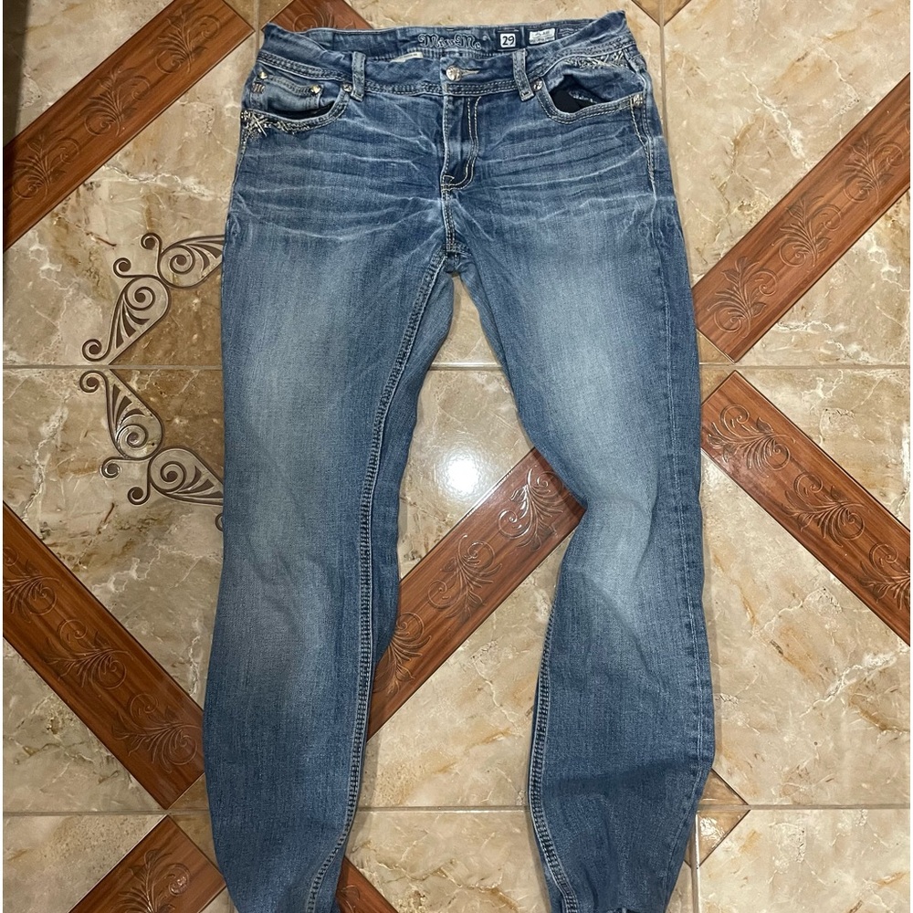 Mid rise miss me jeans,medium wash,barely worn size 29, authentic